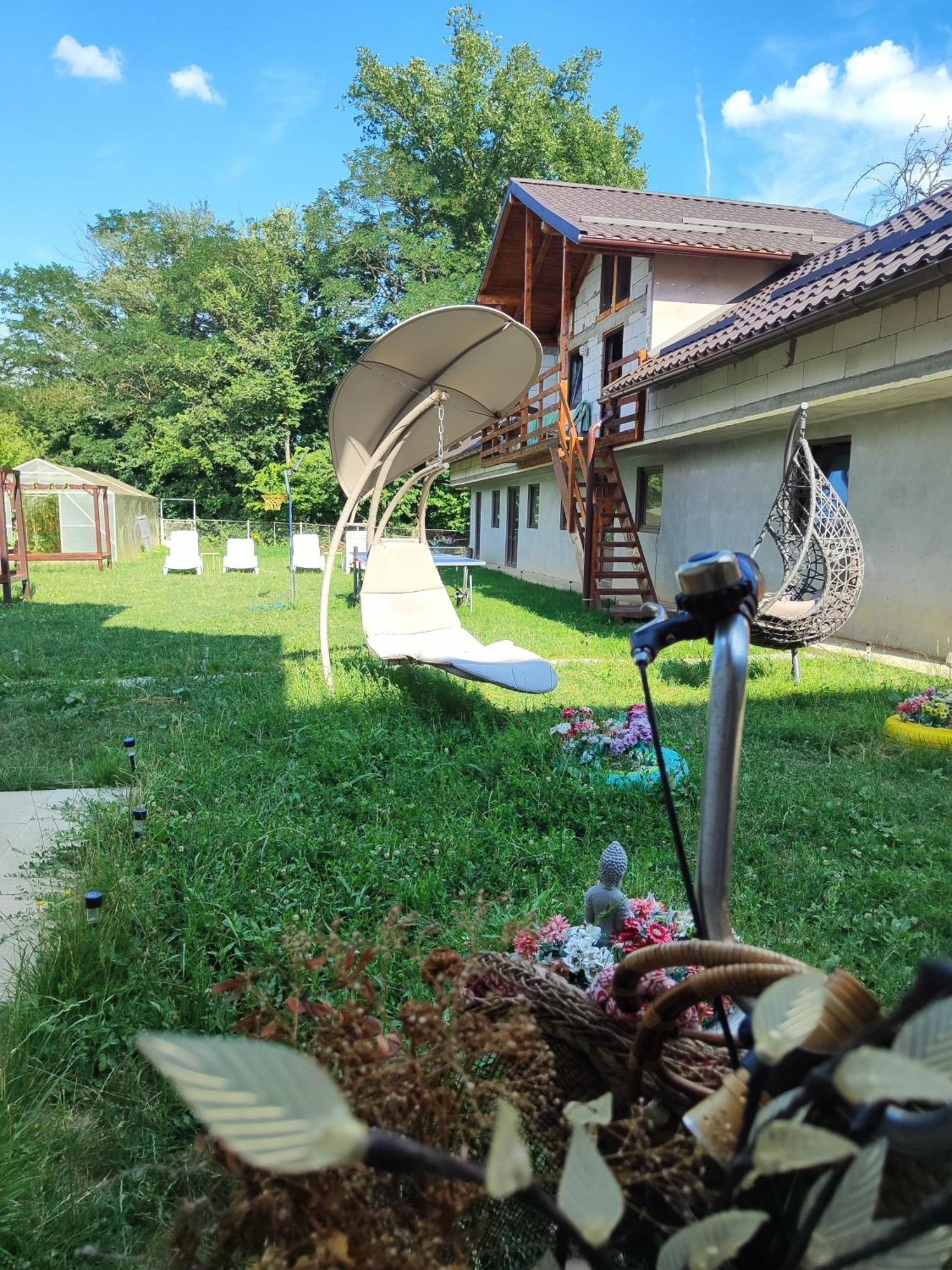 Guest house Happy *